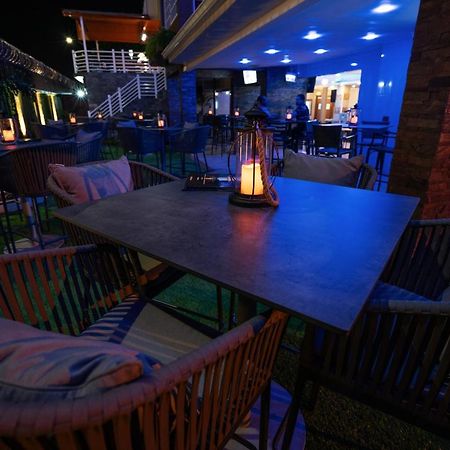 Runway Hotel Piarco ภายนอก รูปภาพ