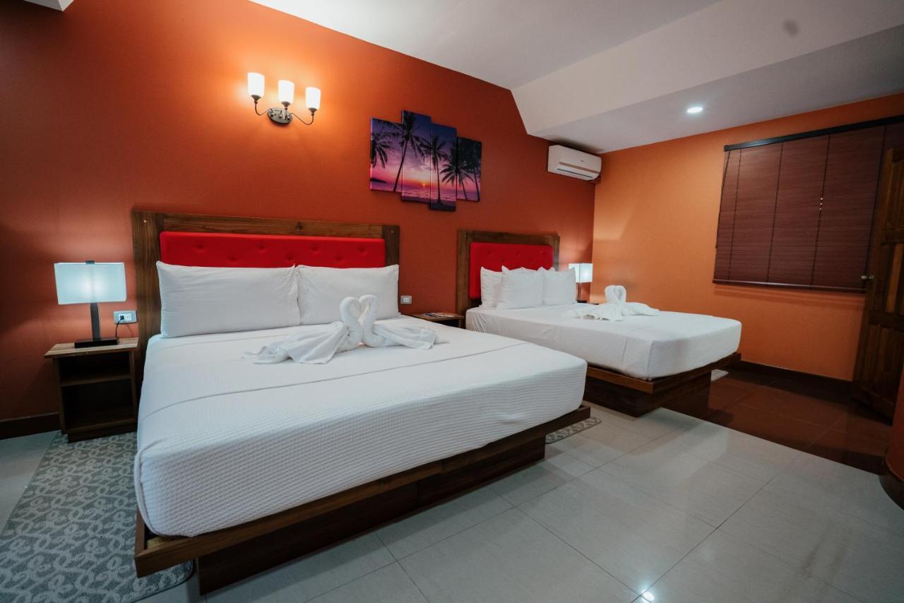 Runway Hotel Piarco ภายนอก รูปภาพ